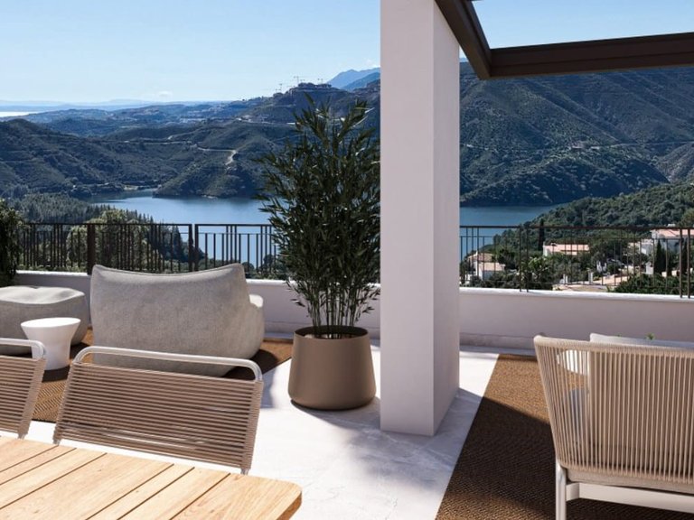 Penthouse for Sale in Marbella, Malaga 2