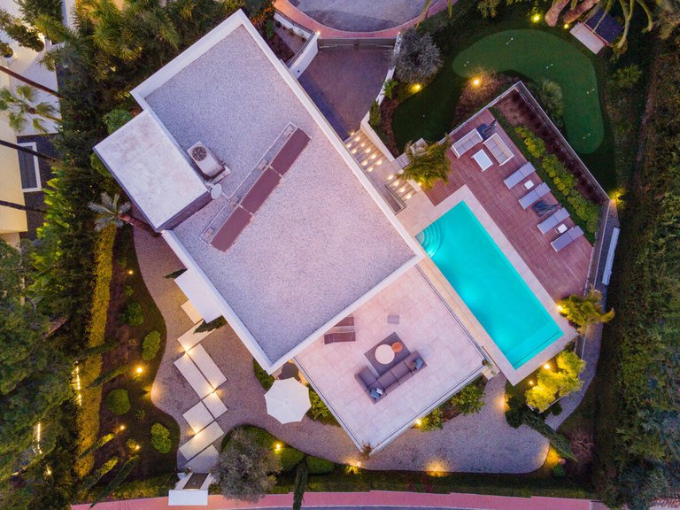 Villa for Sale in Marbella, Malaga 28