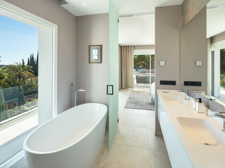 Villa for Sale in Marbella, Malaga 12