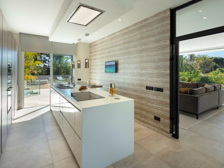 Villa for Sale in Marbella, Malaga 3