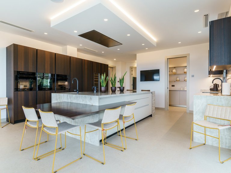 Villa for Sale in Benahavis, Malaga 24