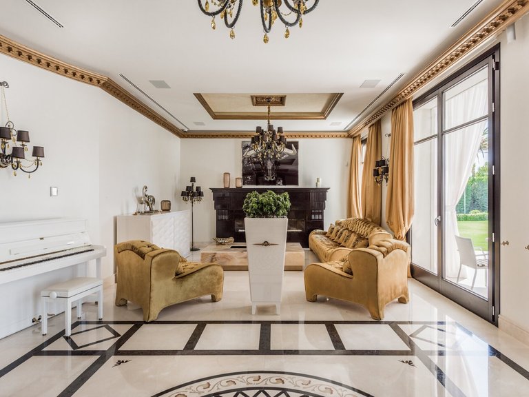 Villa for Sale in Marbella, Malaga 4