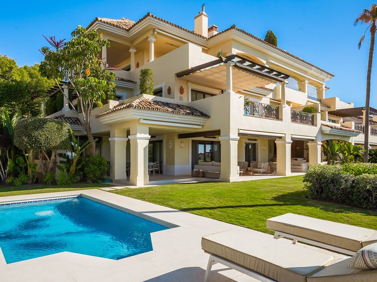 Apartment for Sale in Marbella, Malaga 1