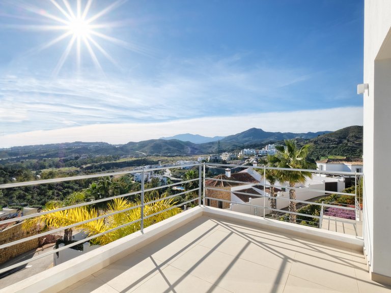 Villa for Sale in Benahavis, Malaga 28