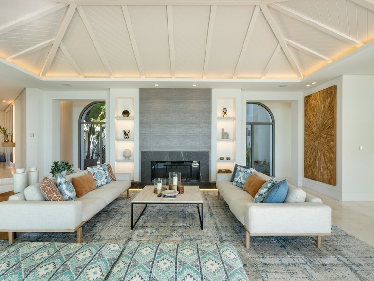 Villa for Sale in Benahavis, Malaga 5