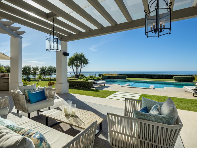 Villa for Sale in Benahavis, Malaga 17