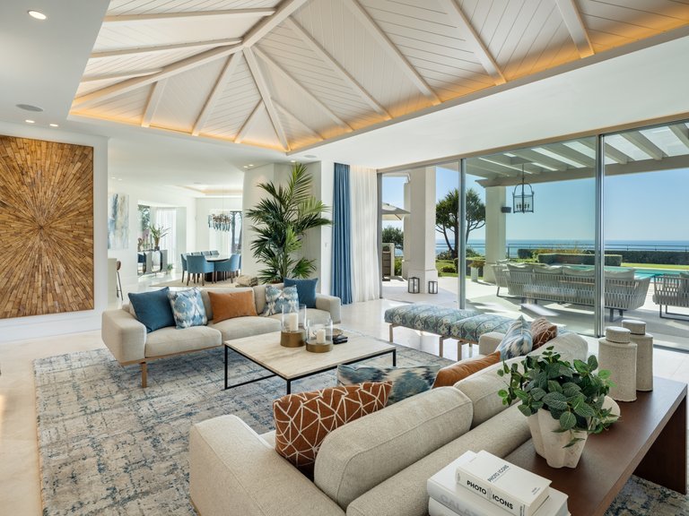Villa for Sale in Benahavis, Malaga 3