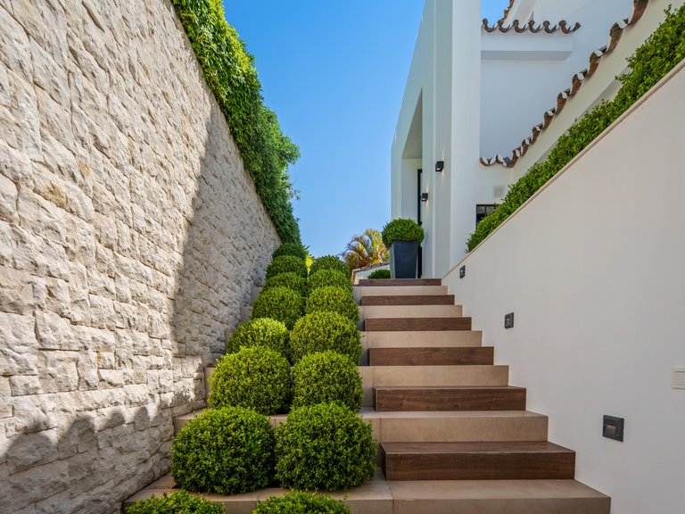 Villa for Sale in Marbella, Malaga 17