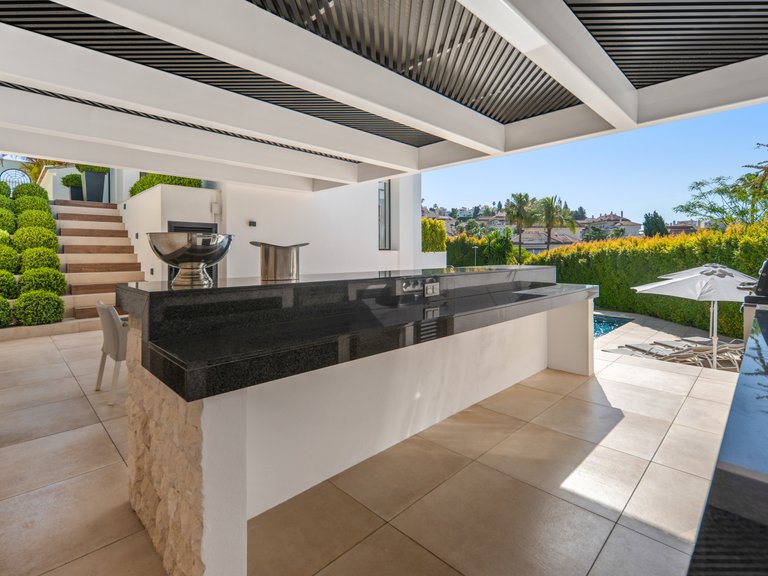 Villa for Sale in Marbella, Malaga 15
