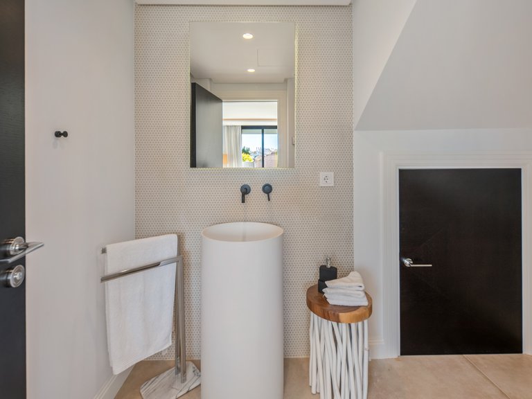 Villa for Sale in Marbella, Malaga 35
