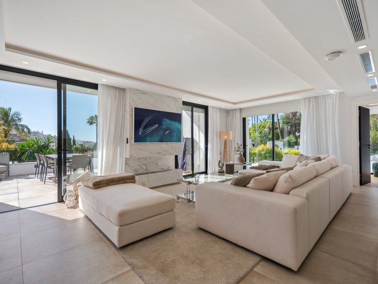 Villa for Sale in Marbella, Malaga 2