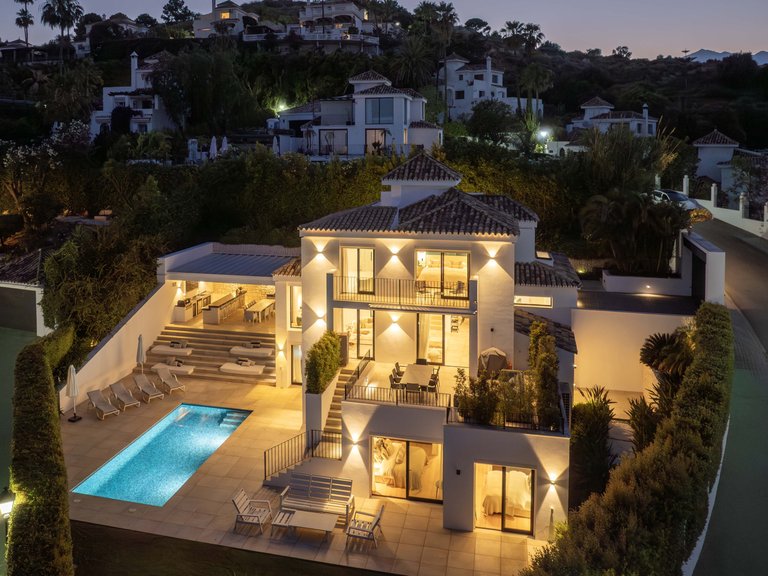 Villa for Sale in Marbella, Malaga 47