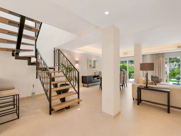 Town House for Sale in Benahavis, Malaga 21