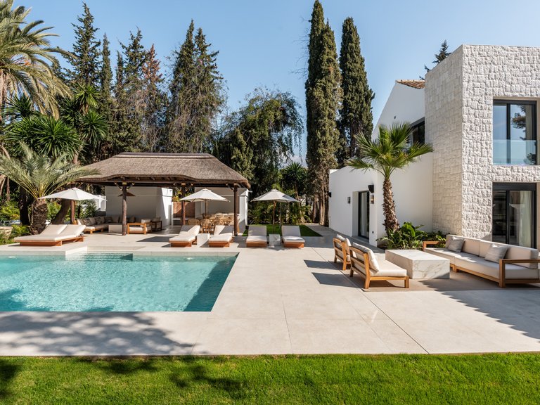 Villa for Sale in Marbella, Malaga 17