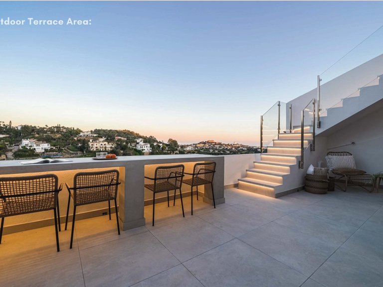Penthouse for Sale in Benahavis, Malaga 1