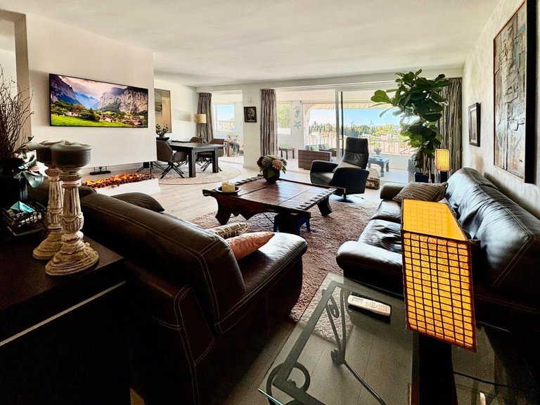 Apartment for Sale in Benahavis, Malaga 11