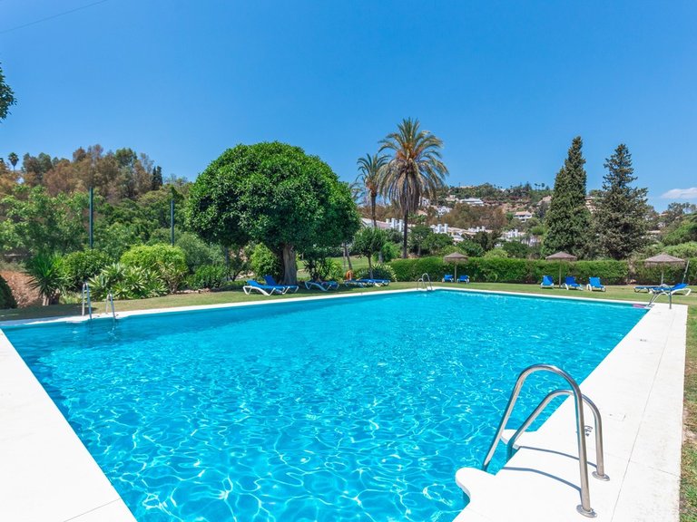 Apartment for Sale in Benahavis, Malaga 12