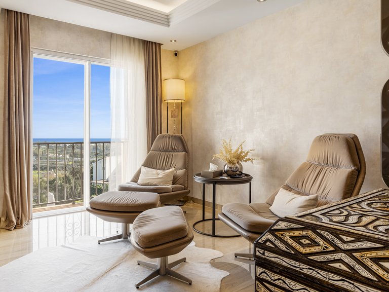 Penthouse for Sale in Benahavis, Malaga 21
