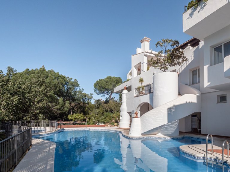 Apartment for Sale in Benahavis, Malaga 23