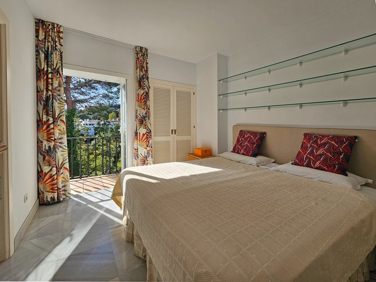 Apartment for Sale in Benahavis, Malaga 13