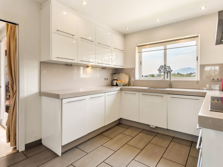Villa for Sale in Benahavis, Malaga 24