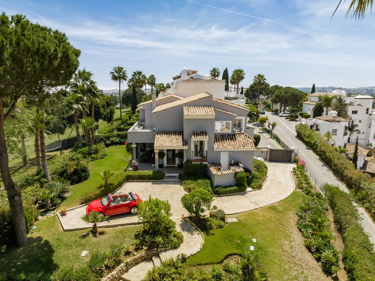 Villa for Sale in Benahavis, Malaga 4