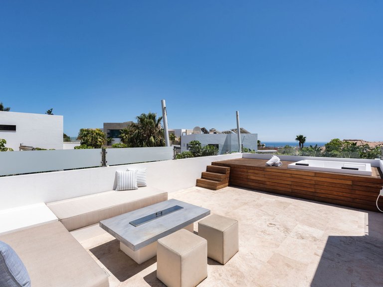 Villa for Sale in Benahavis, Malaga 9