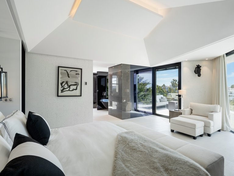 Villa for Sale in Benahavis, Malaga 22