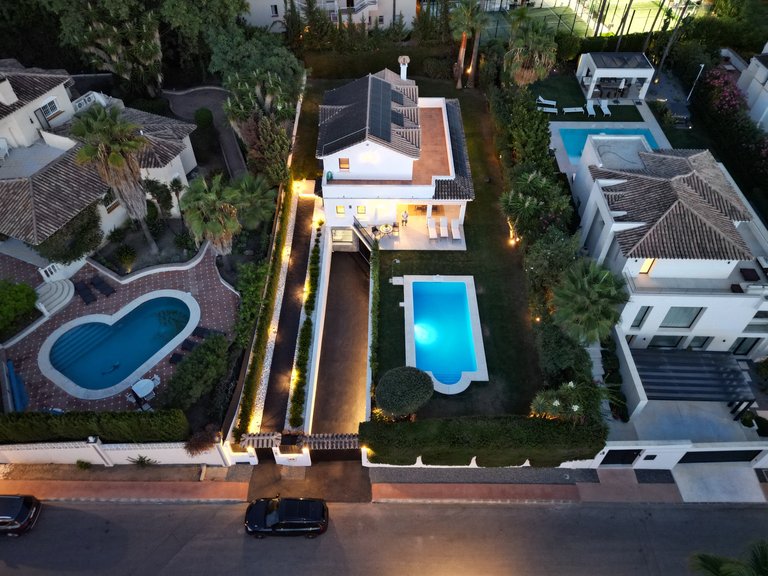 Villa for Sale in Marbella, Malaga 42