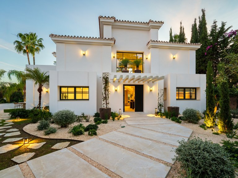 Villa for Sale in Benahavis, Malaga 7