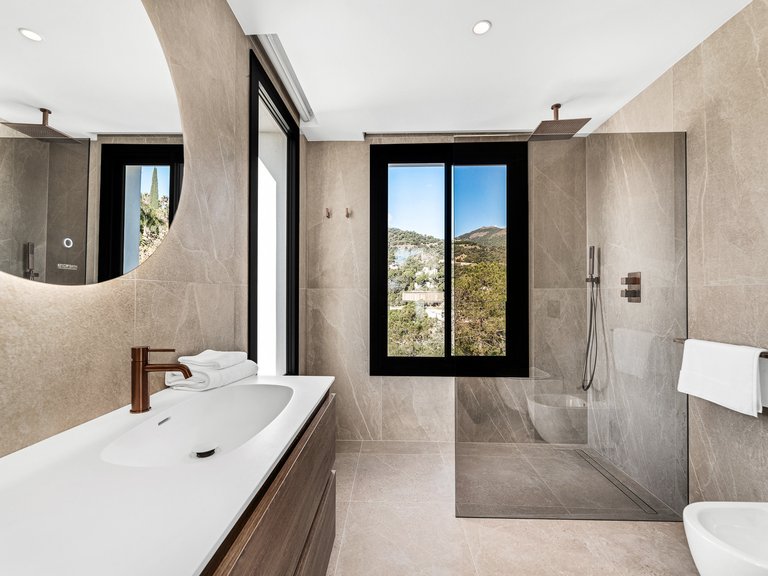 Villa for Sale in Benahavis, Malaga 15