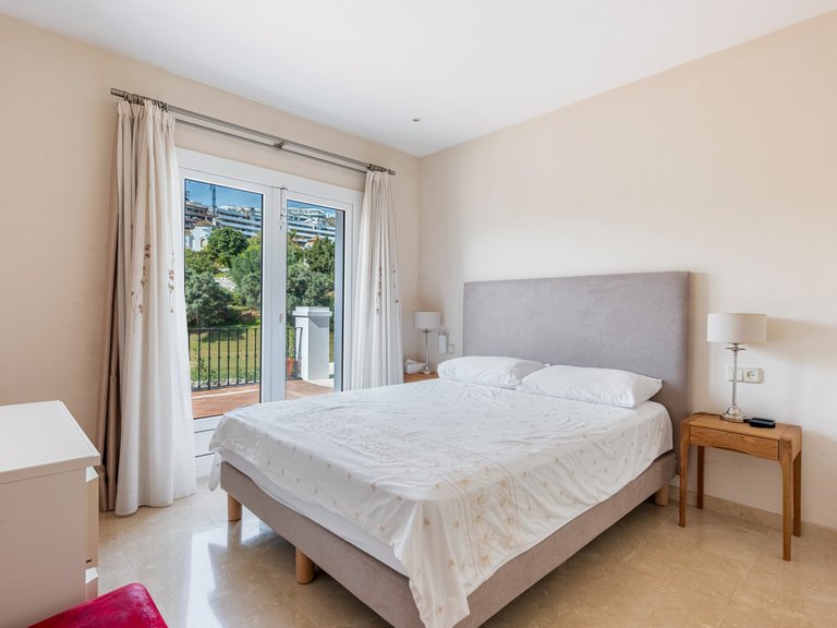 Villa for Sale in Benahavis, Malaga 9