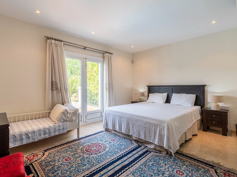 Villa for Sale in Benahavis, Malaga 10