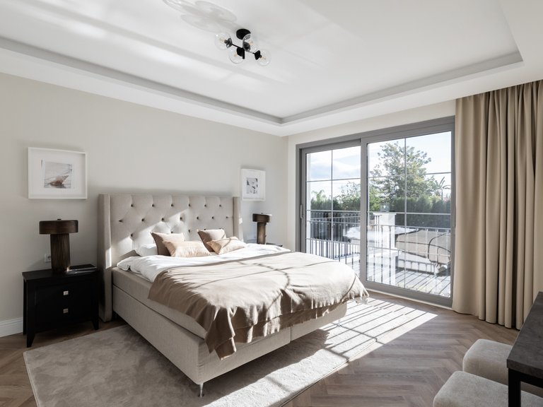 Villa for Sale in Benahavis, Malaga 14