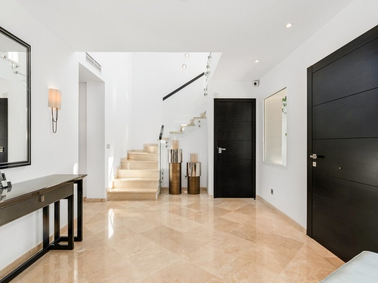 Villa for Sale in Benahavis, Malaga 8