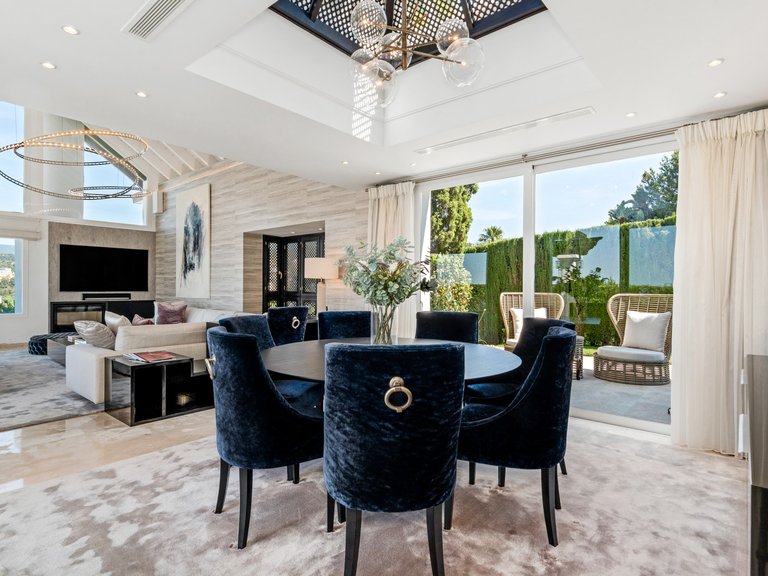 Villa for Sale in Benahavis, Malaga 10