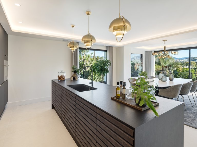 Villa for Sale in Marbella, Malaga 5