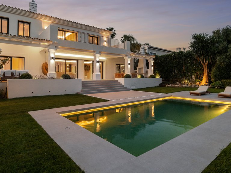 Villa for Sale in Marbella, Malaga 14