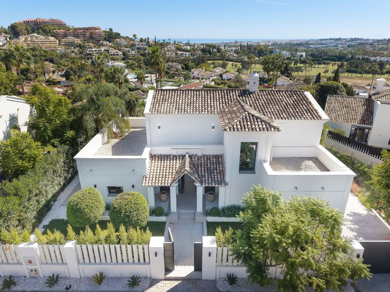 Villa for Sale in Marbella, Malaga 30