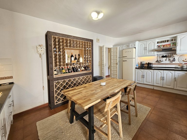 Villa for Sale in Benahavis, Malaga 23