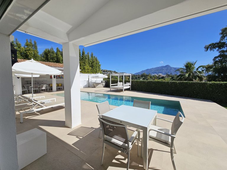 Villa for Sale in Benahavis, Malaga 13