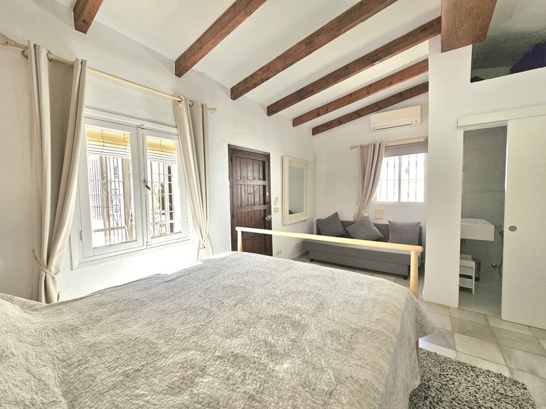 Villa for Sale in Benahavis, Malaga 20