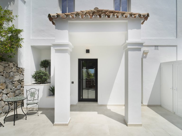 Town House for Sale in Benahavis, Malaga 14