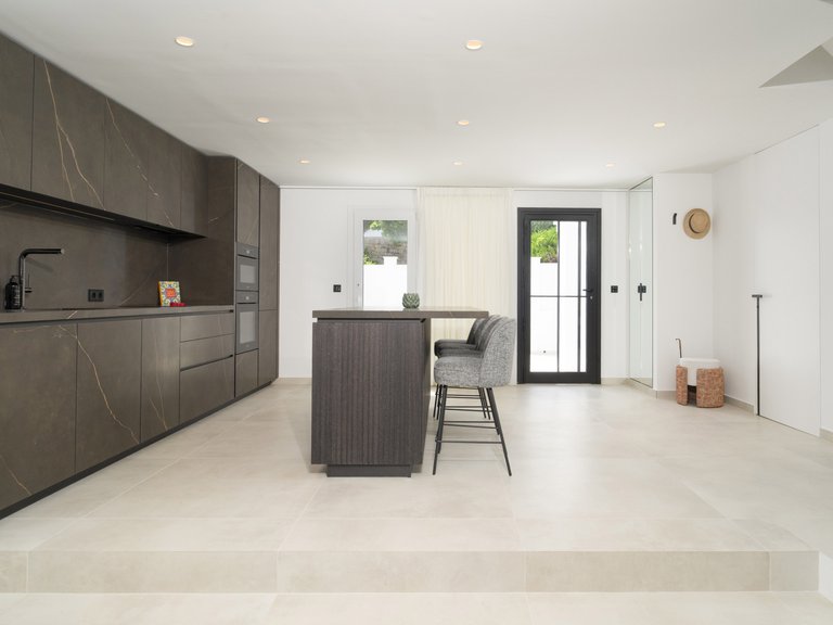 Town House for Sale in Benahavis, Malaga 47