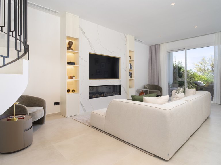 Town House for Sale in Benahavis, Malaga 33