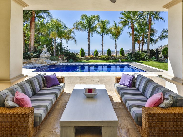 Villa for Sale in Benahavis, Malaga 1