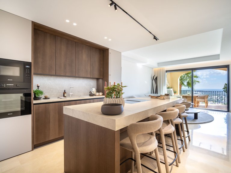 Penthouse for Sale in Benahavis, Malaga 3