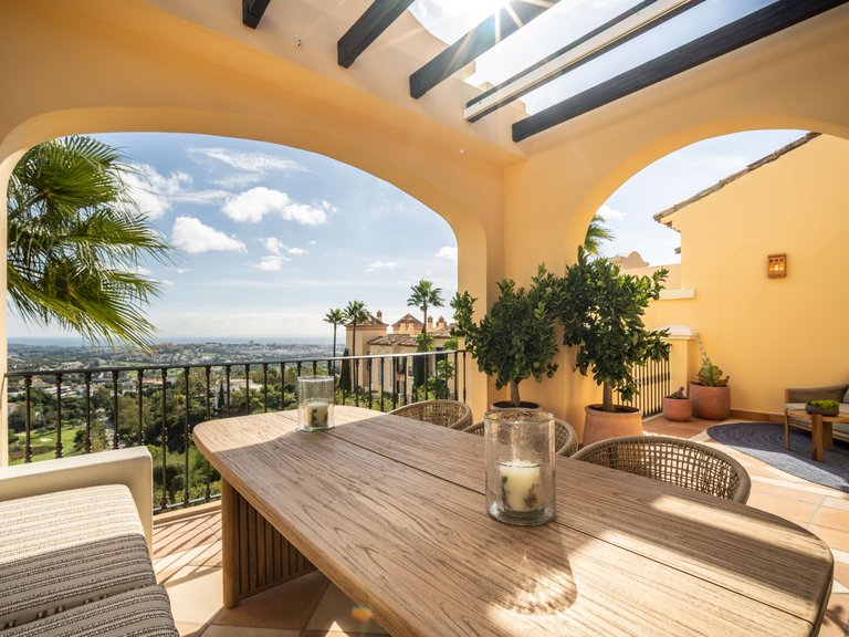 Penthouse for Sale in Benahavis, Malaga 2