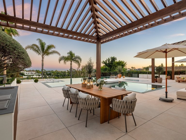 Villa for Sale in Marbella, Malaga 8
