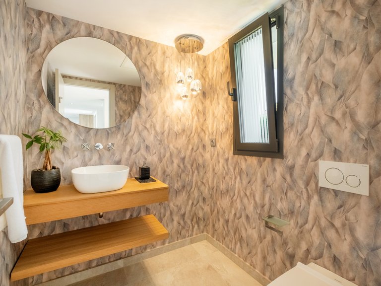Villa for Sale in Marbella, Malaga 15